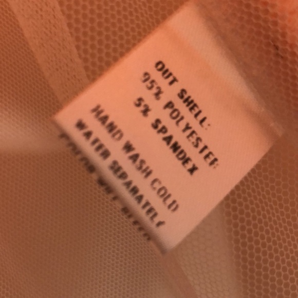 Gracia- Skirt in Salmon Pink - Picture 2 of 7